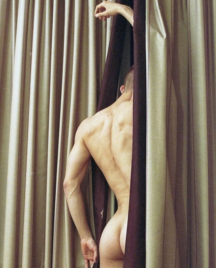 Santiago, Full-Body Artist & Pleasure Advocate